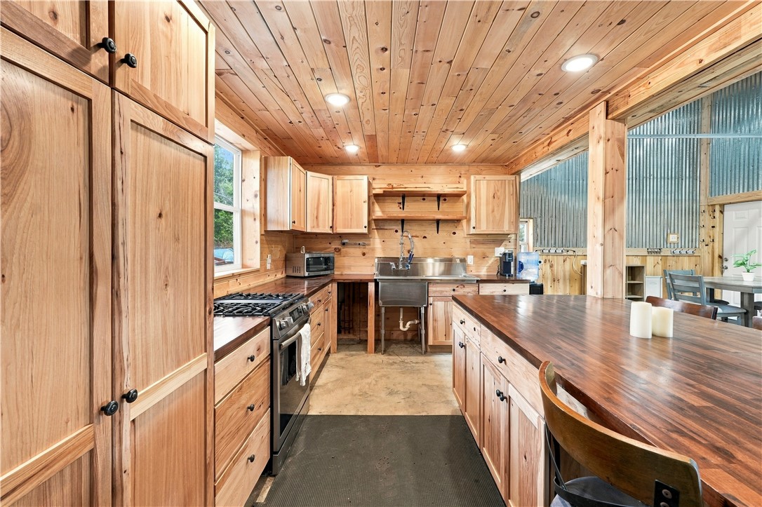 8800 Fred Austin Road Decatur, AR 72722 - Photo 51 of 60 Kitchen area in barn