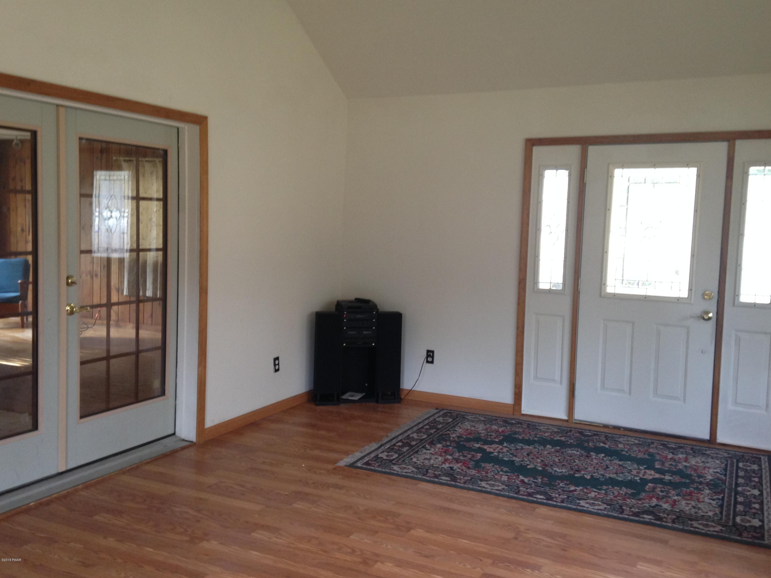 252 Raymondskill Road Milford, PA 18337 - Photo 15 of 31 122
