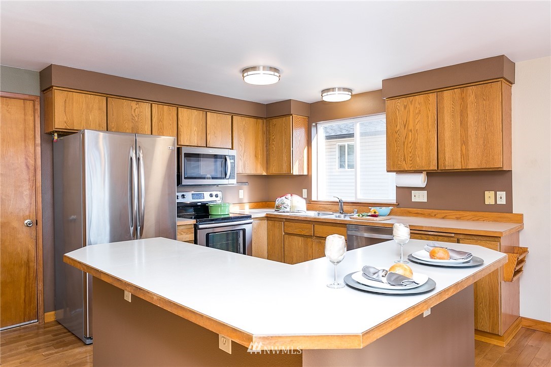 936 Samish Way Bellingham, WA 98229 - Photo 7 of 36 Gallery Image 7