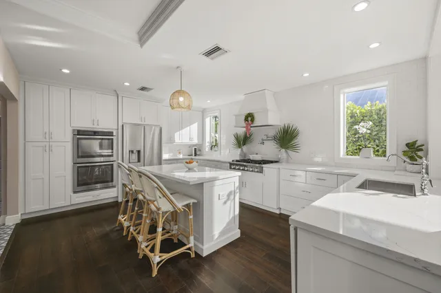 $1,599,000 | 9806 Southeast Landing Place, Tequesta, FL 33469