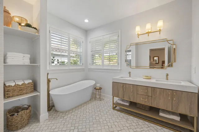 $1,599,000 | 9806 Southeast Landing Place, Tequesta, FL 33469