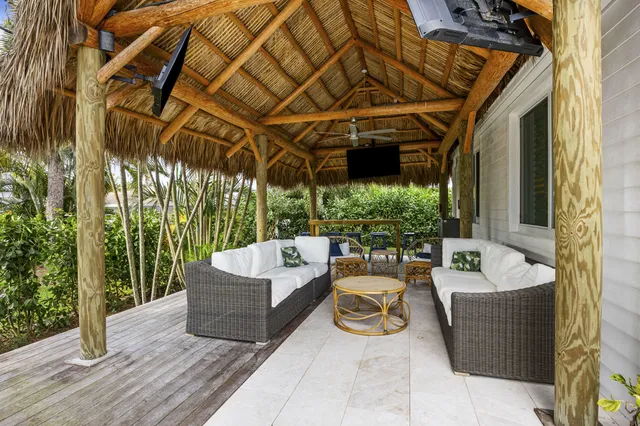 $1,599,000 | 9806 Southeast Landing Place, Tequesta, FL 33469