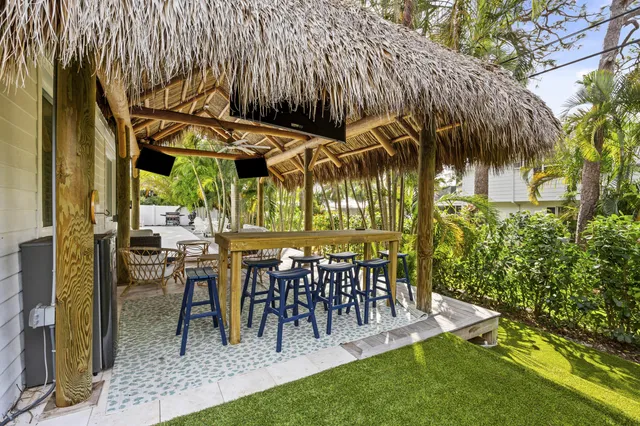 $1,599,000 | 9806 Southeast Landing Place, Tequesta, FL 33469