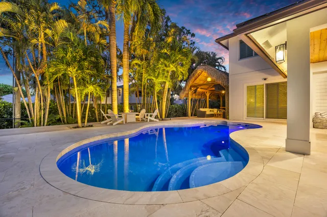 $1,599,000 | 9806 Southeast Landing Place, Tequesta, FL 33469