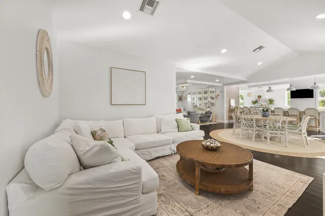 $1,599,000 | 9806 Southeast Landing Place, Tequesta, FL 33469