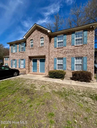 $1,600 | 4205 Williamsbrook Lane, Unit B, Greenville, NC 27858