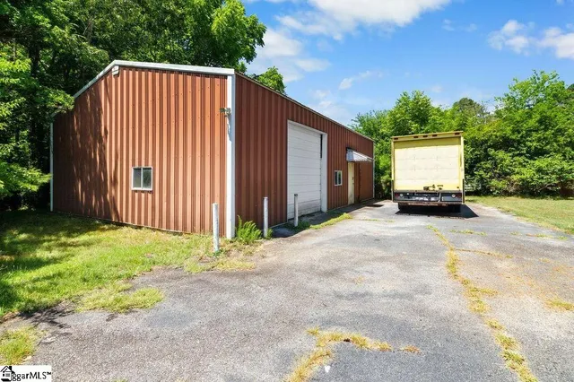 $349,900 | 640 Dial Place, Laurens, SC 29360