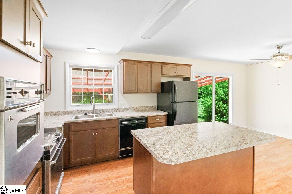 640 Dial Place Laurens, SC 29360 - Photo 4 of 19