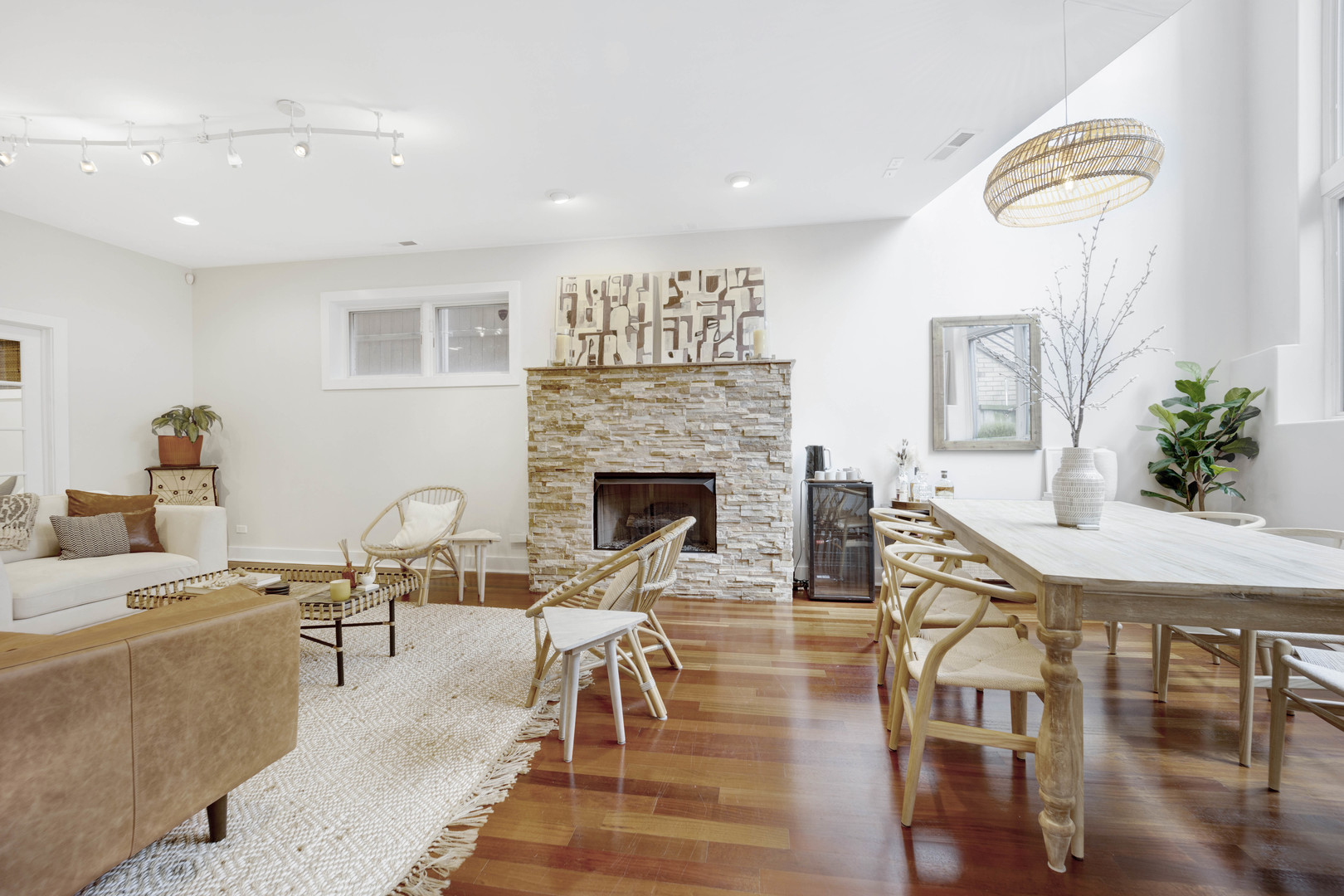 1531 West Fry Street, Unit 1 Chicago, IL 60642 - Photo 14 of 25 a living room with furniture wooden floor and a fireplace