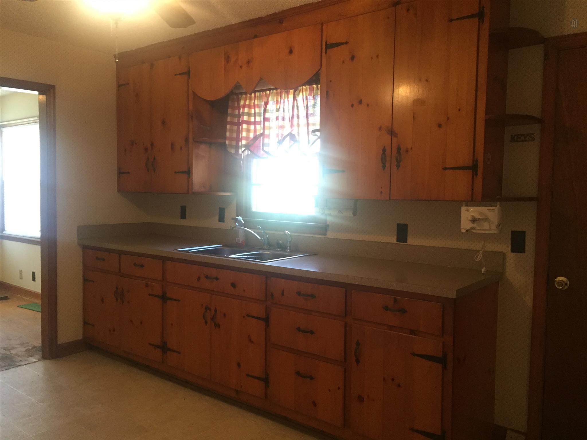 359 Portland Road White House, TN 37188 - Photo 6 of 12 Gallery Image 6
