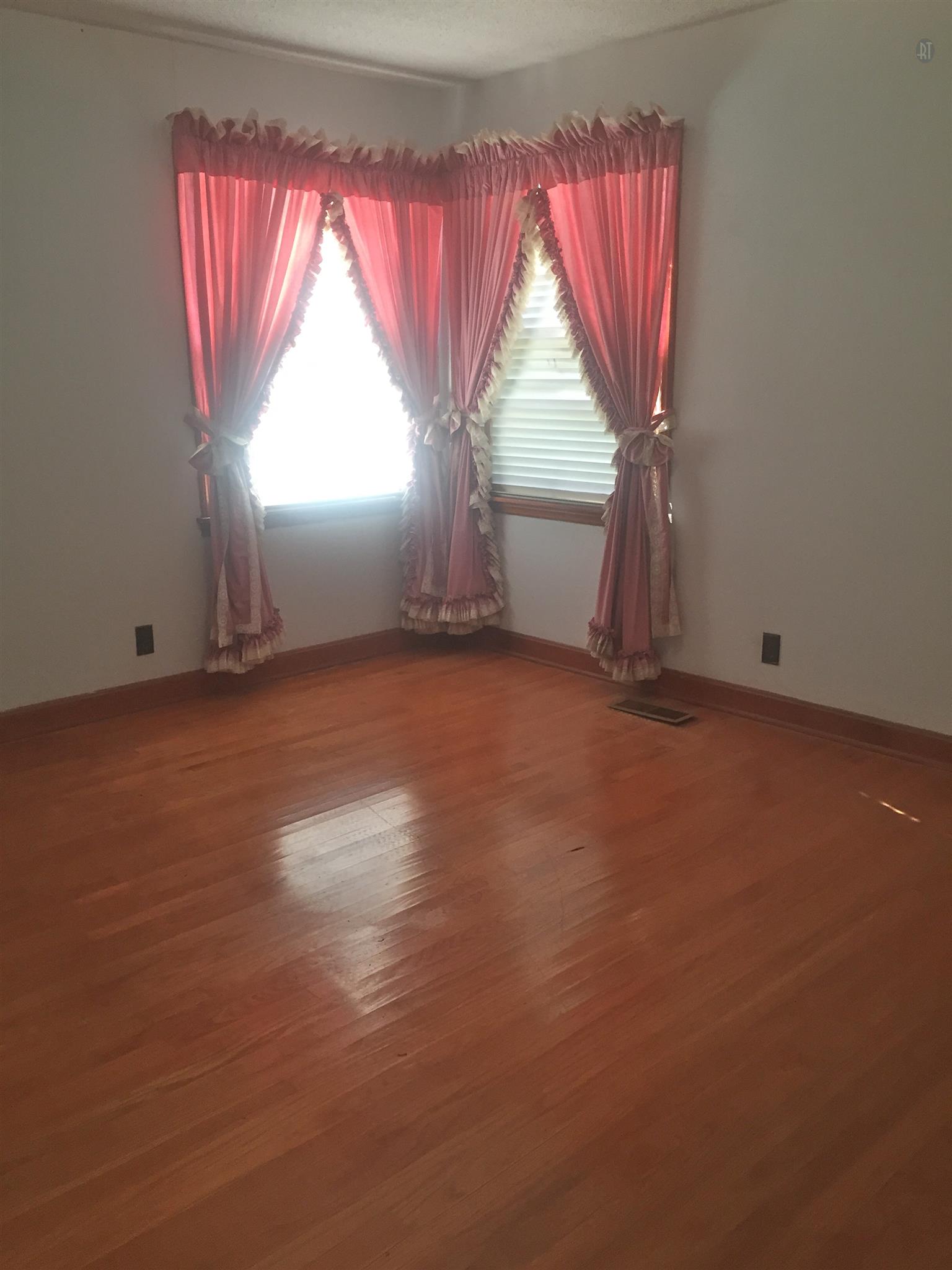 359 Portland Road White House, TN 37188 - Photo 7 of 12 Gallery Image 7