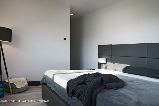 $5,500,000 | 868 Diamandis Drive, Alpine, WY 83128