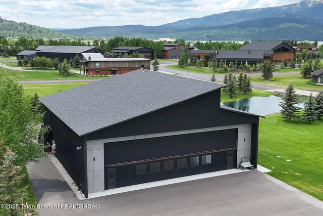 $5,500,000 | 868 Diamandis Drive, Alpine, WY 83128