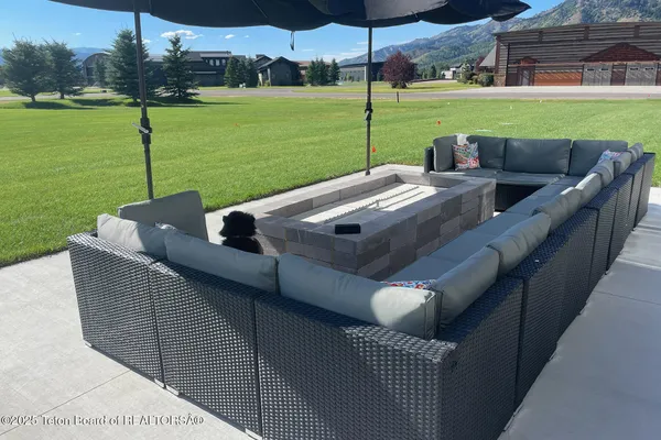 $5,500,000 | 868 Diamandis Drive, Alpine, WY 83128