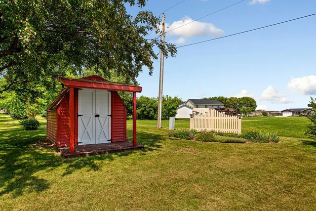 $335,000 | 554 Kar-Mil Place, Gaylord, MN 55334