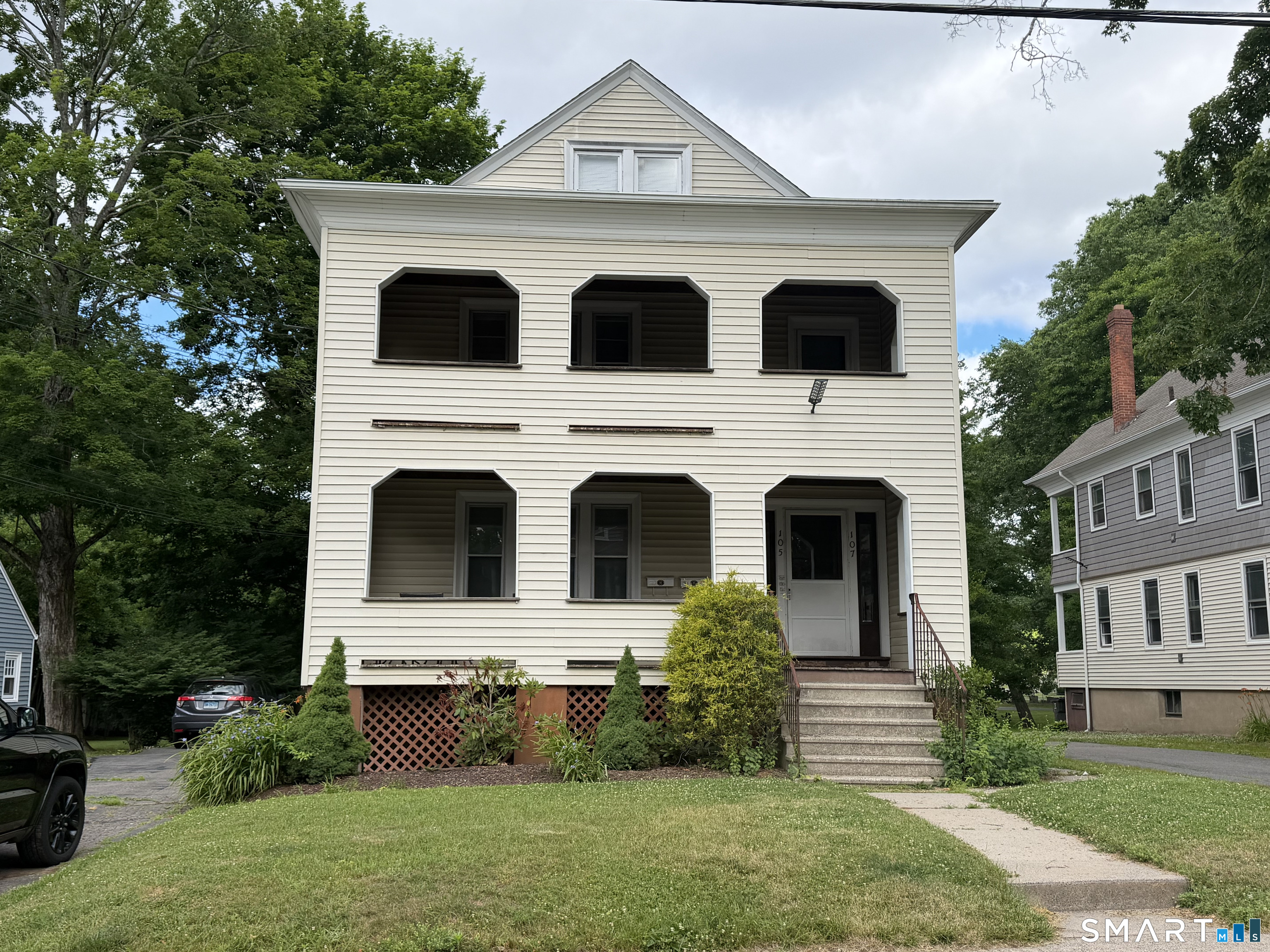 105 Grennan Road West Hartford, CT 06107 - Photo 1 of 21