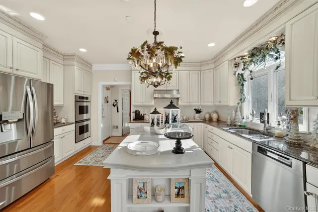 a view of a dining room and livingroom view