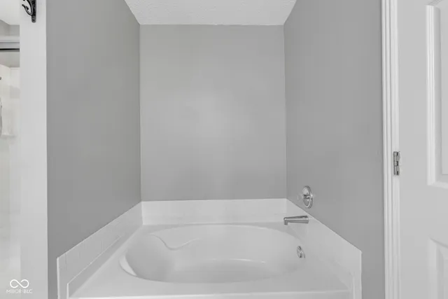 $479,900 | 14187 Refreshing Garden Lane, Fishers, IN 46038