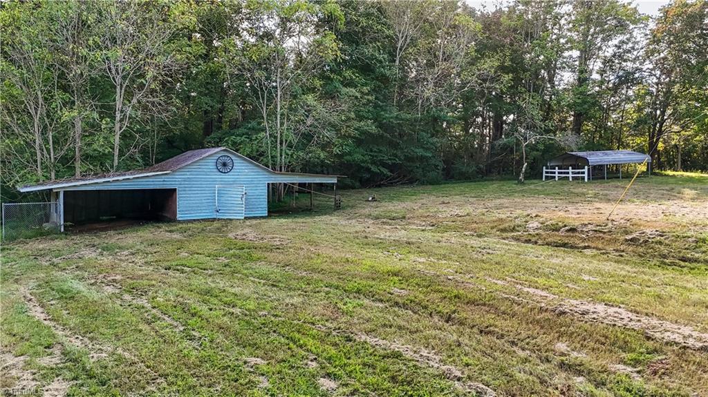 255 Smothers Road Madison, NC 27025 - Photo 4 of 15