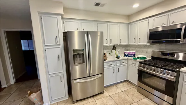 $353,575 | 98 East Mistybreeze Circle, Spring, TX 77381