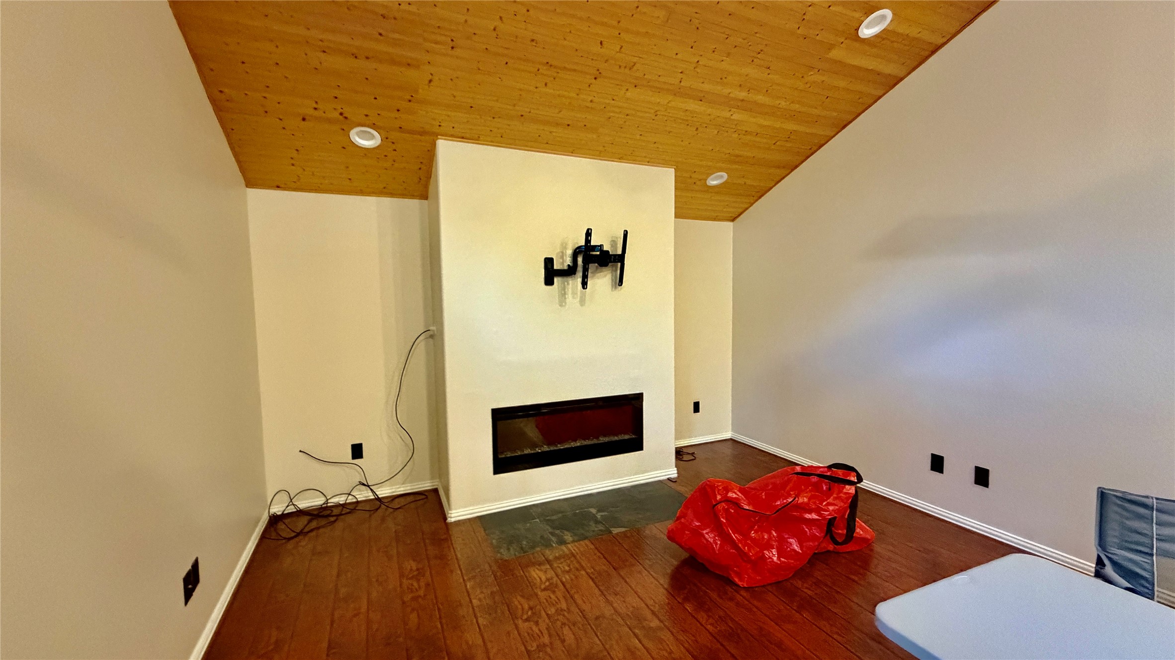 98 East Mistybreeze Circle Spring, TX 77381 - Photo 5 of 26