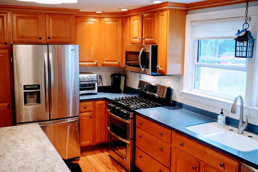 3 Cushing Road Norwood, MA 02062 - Photo 3 of 26 Gallery Image 3