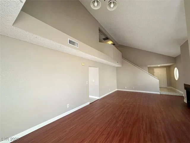 $1,950 | 120 Clifton Heights Drive, Las Vegas, NV 89145