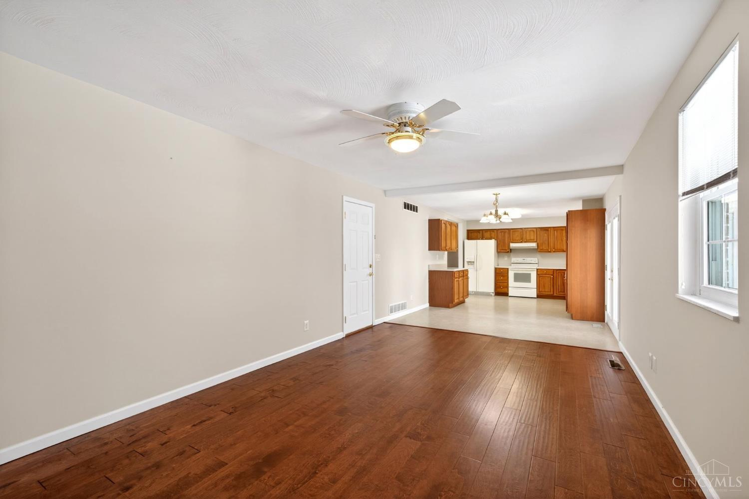 401 Chamberlain Road Carlisle, OH 45005 - Photo 12 of 28 Gallery Image 12