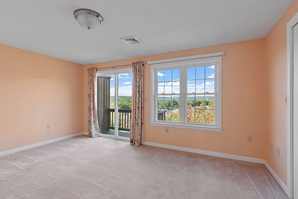 34 Oak Leaf Road, Unit 34 Fitchburg, MA 01420 - Photo 17 of 34