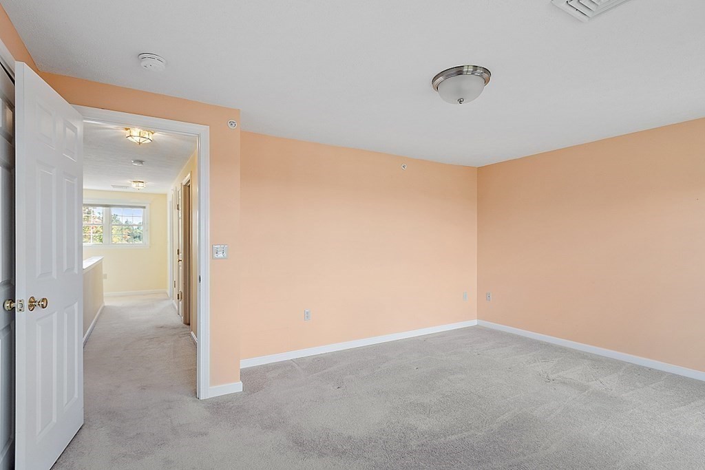 34 Oak Leaf Road, Unit 34 Fitchburg, MA 01420 - Photo 19 of 34