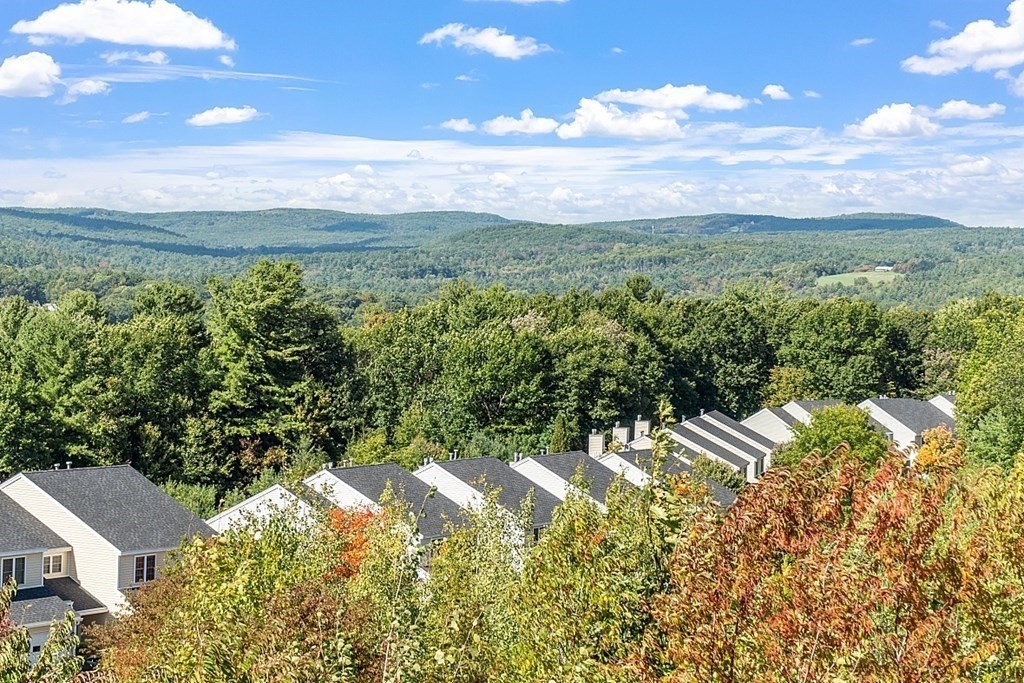 34 Oak Leaf Road, Unit 34 Fitchburg, MA 01420 - Photo 4 of 34