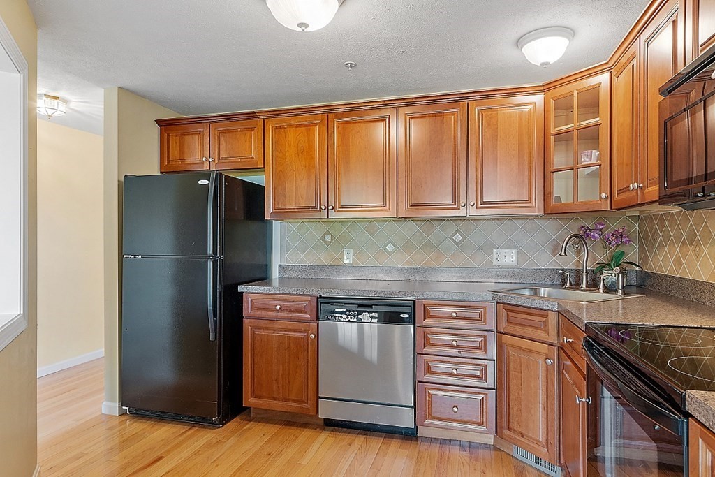 34 Oak Leaf Road, Unit 34 Fitchburg, MA 01420 - Photo 6 of 34