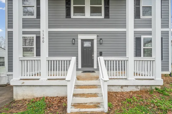 $514,900 | 1300 Elliston Street, Old Hickory, TN 37138