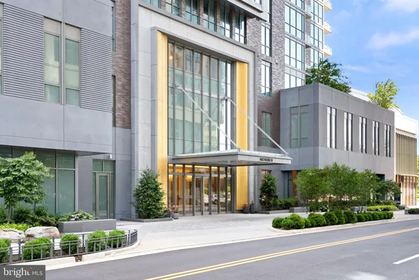 $2,400,000 | 7887 Jones Branch Drive, Unit 1701, McLean, VA 22102