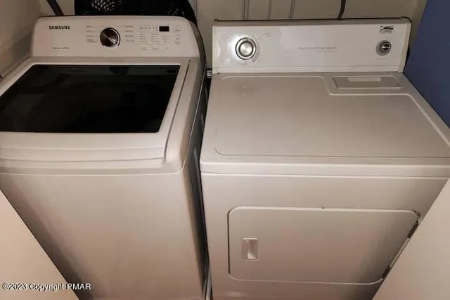 a close view of a washer and dryer