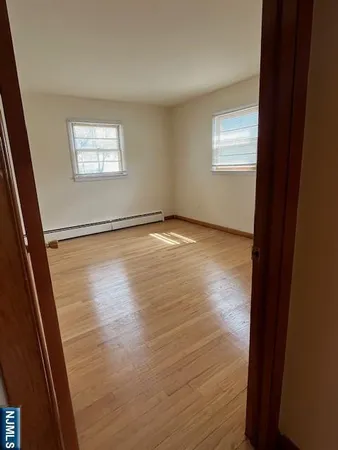 $1,950 | 122 Stuyvesant Avenue, Unit 7, Lyndhurst, NJ 07071