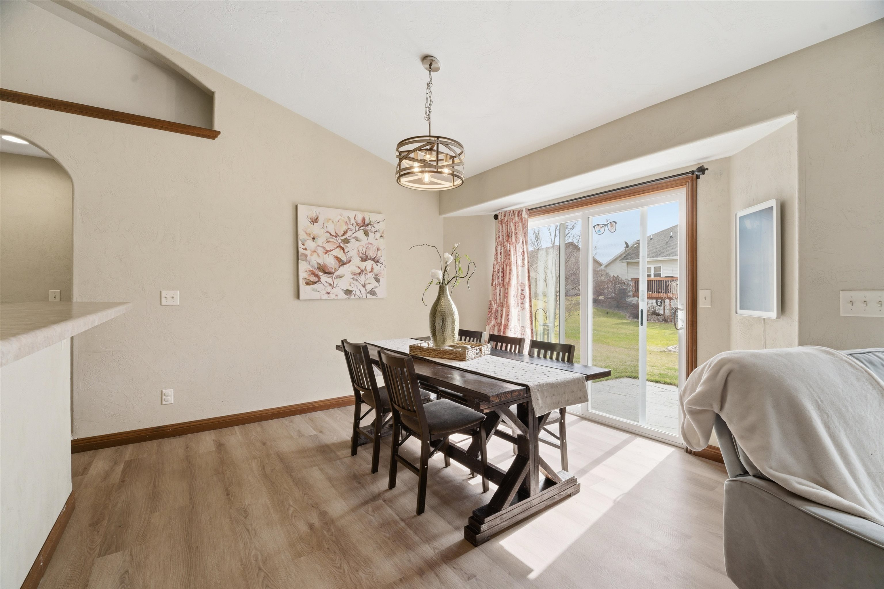 535 Coonen Drive Combined Locks, WI 54113 - Photo 6 of 37