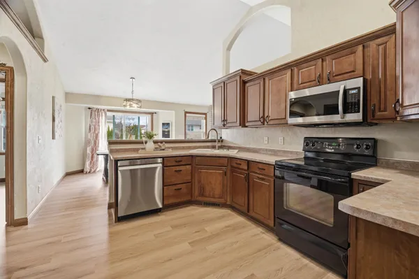 $429,900 | 535 Coonen Drive, Combined Locks, WI 54113