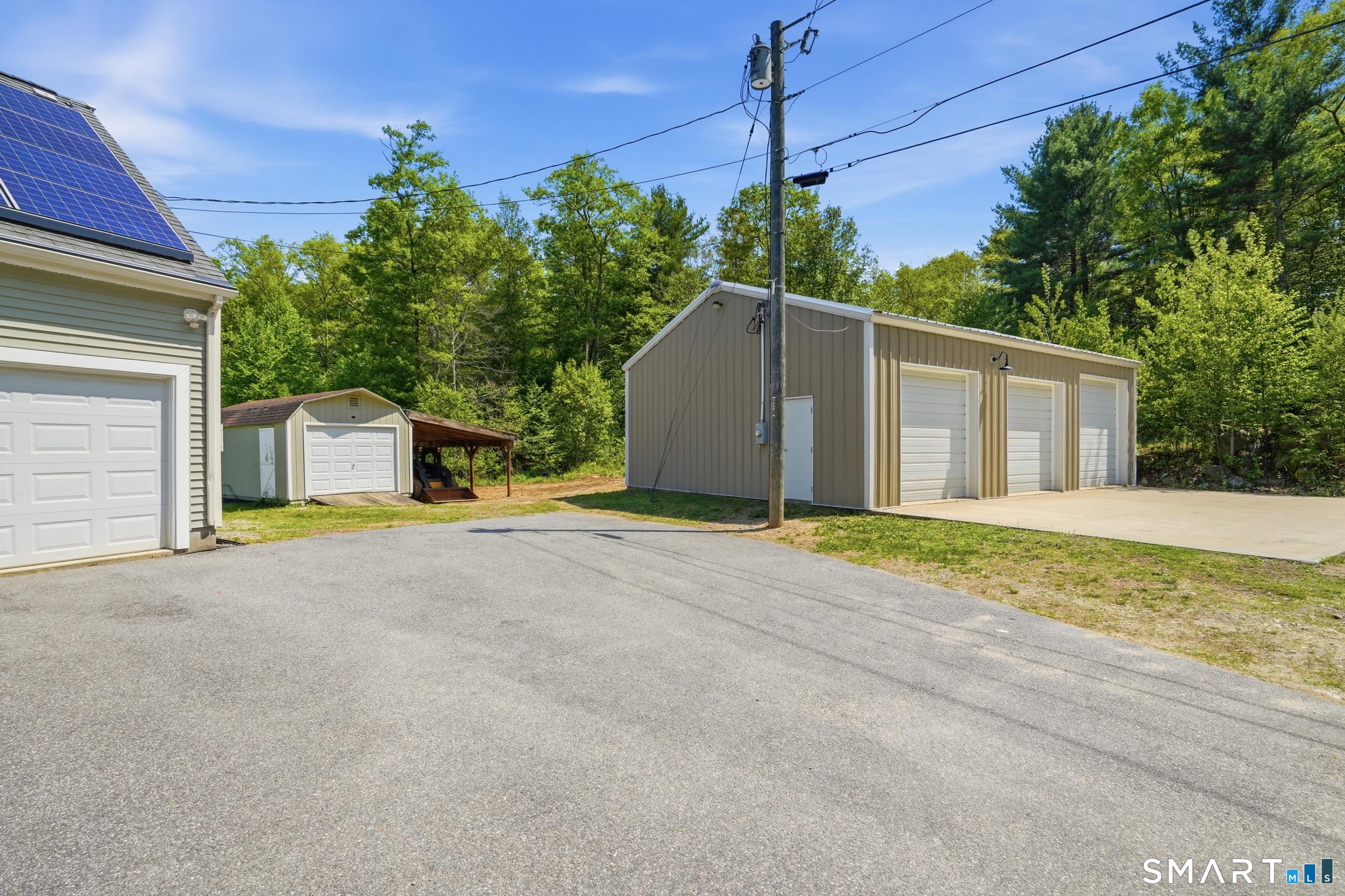 1555 Riverside Drive Thompson, CT 06255 - Photo 3 of 34