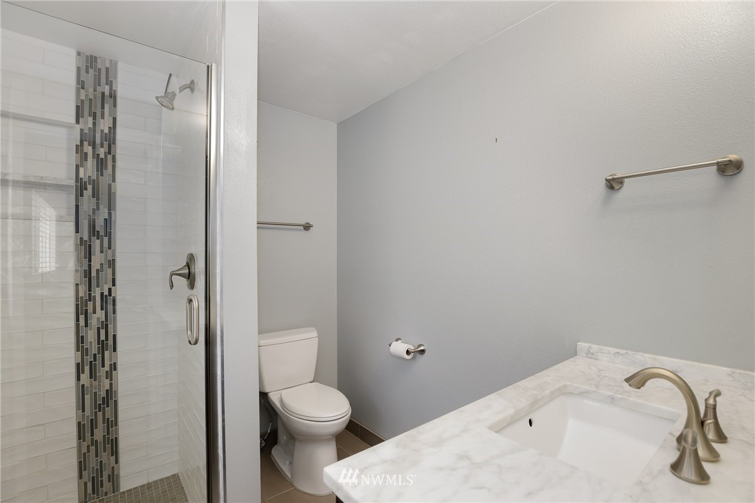 4510 Northeast 22nd Place Renton, WA 98059 - Photo 16 of 25 Gallery Image 16