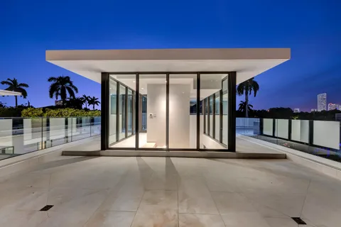 $8,274,950 | 2130 South Miami Avenue, Miami, FL 33129
