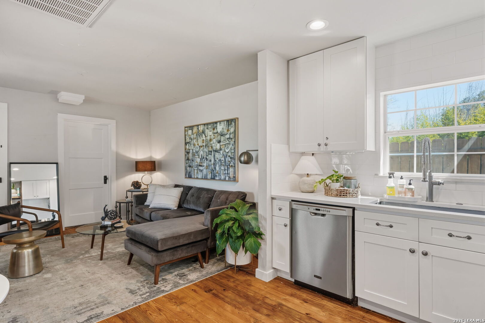 903 Front Street Comfort, TX 78013 - Photo 11 of 28