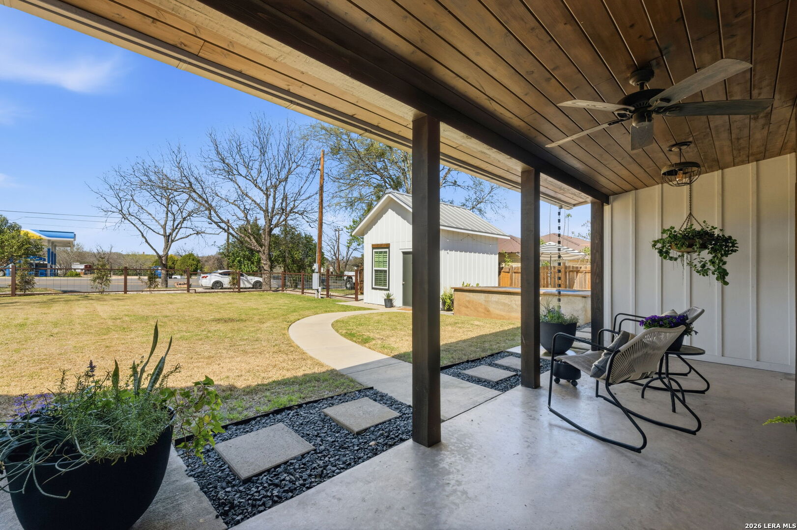 903 Front Street Comfort, TX 78013 - Photo 5 of 28