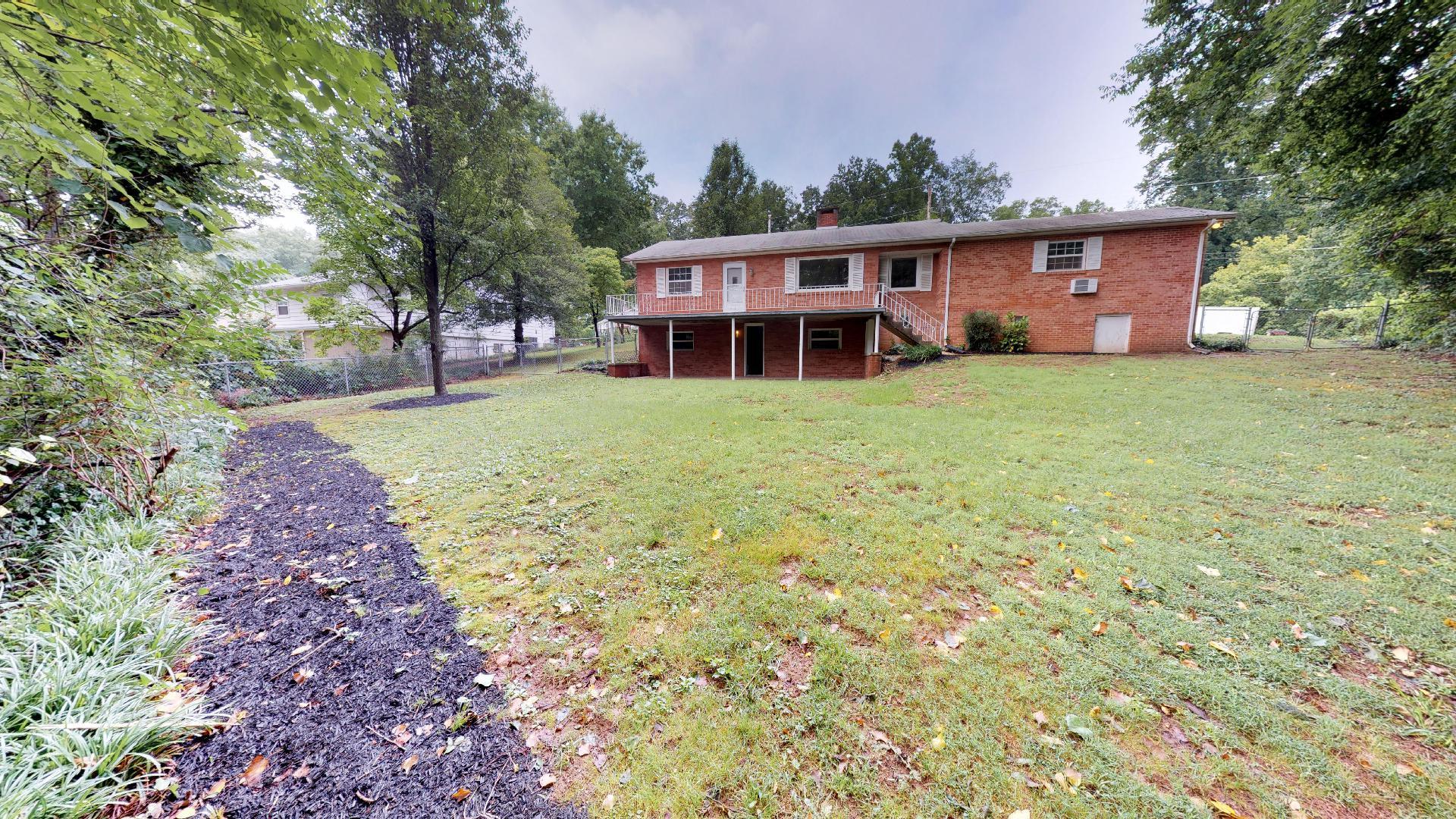 104 Evans Lane Oak Ridge, TN 37830 - Photo 37 of 38 pySuF2r8Tw5 - 06.29.2018_09.32.06