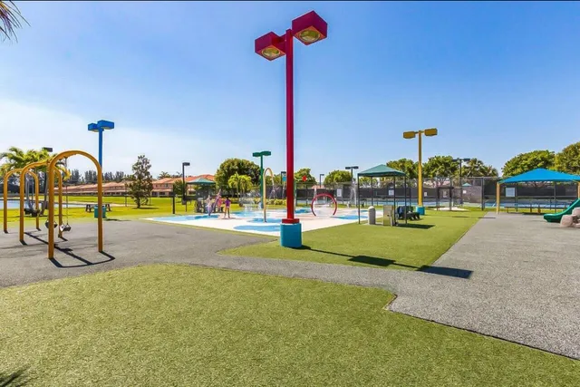 a view of a tennis court