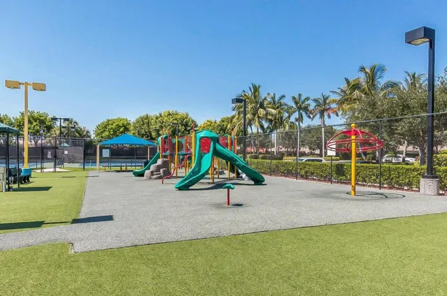 $499,900 | 3293 Turtle Cove, West Palm Beach, FL 33411