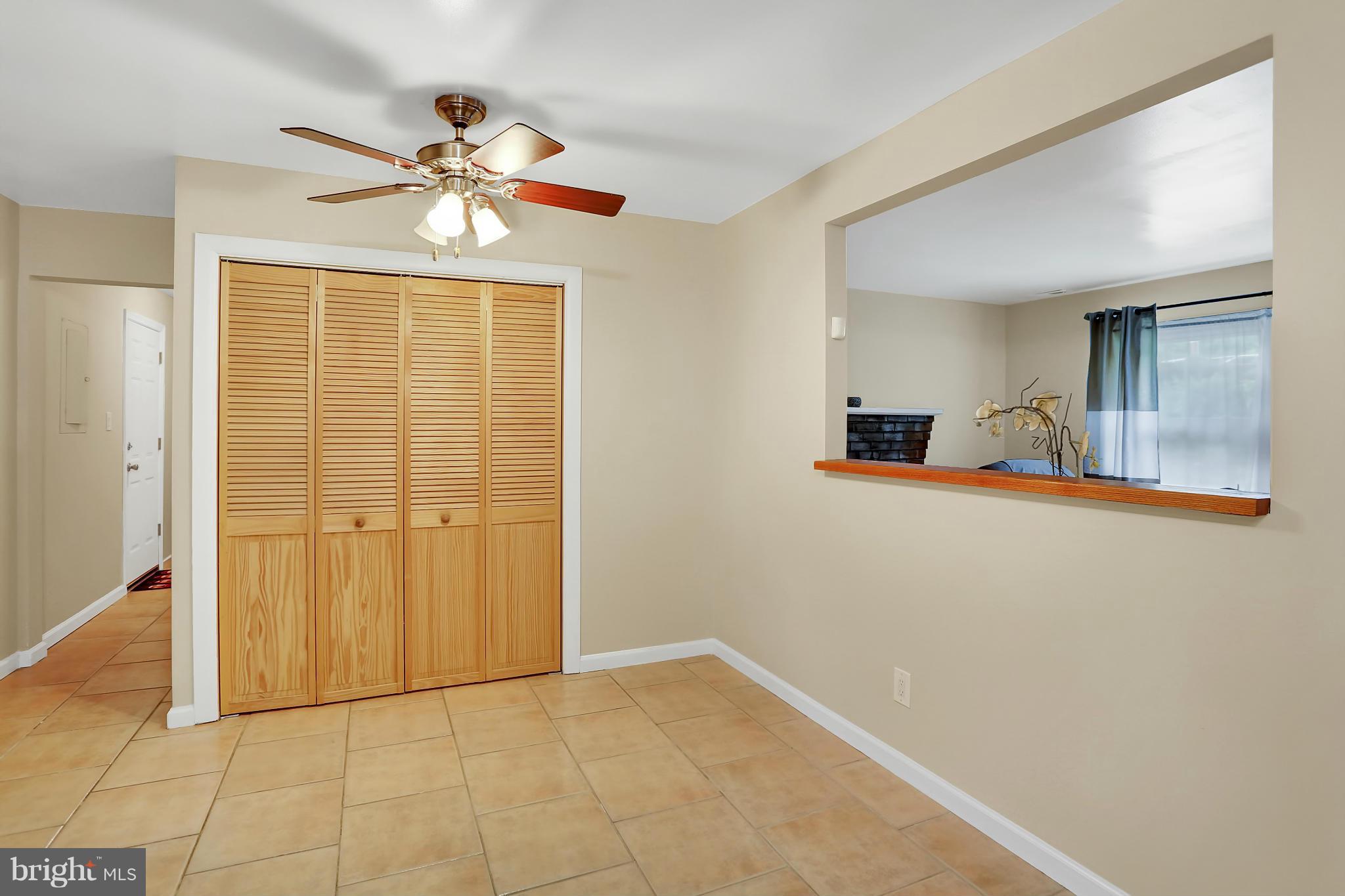 5860 Swamp Circle Road Deale, MD 20751 - Photo 4 of 25 Kitchen