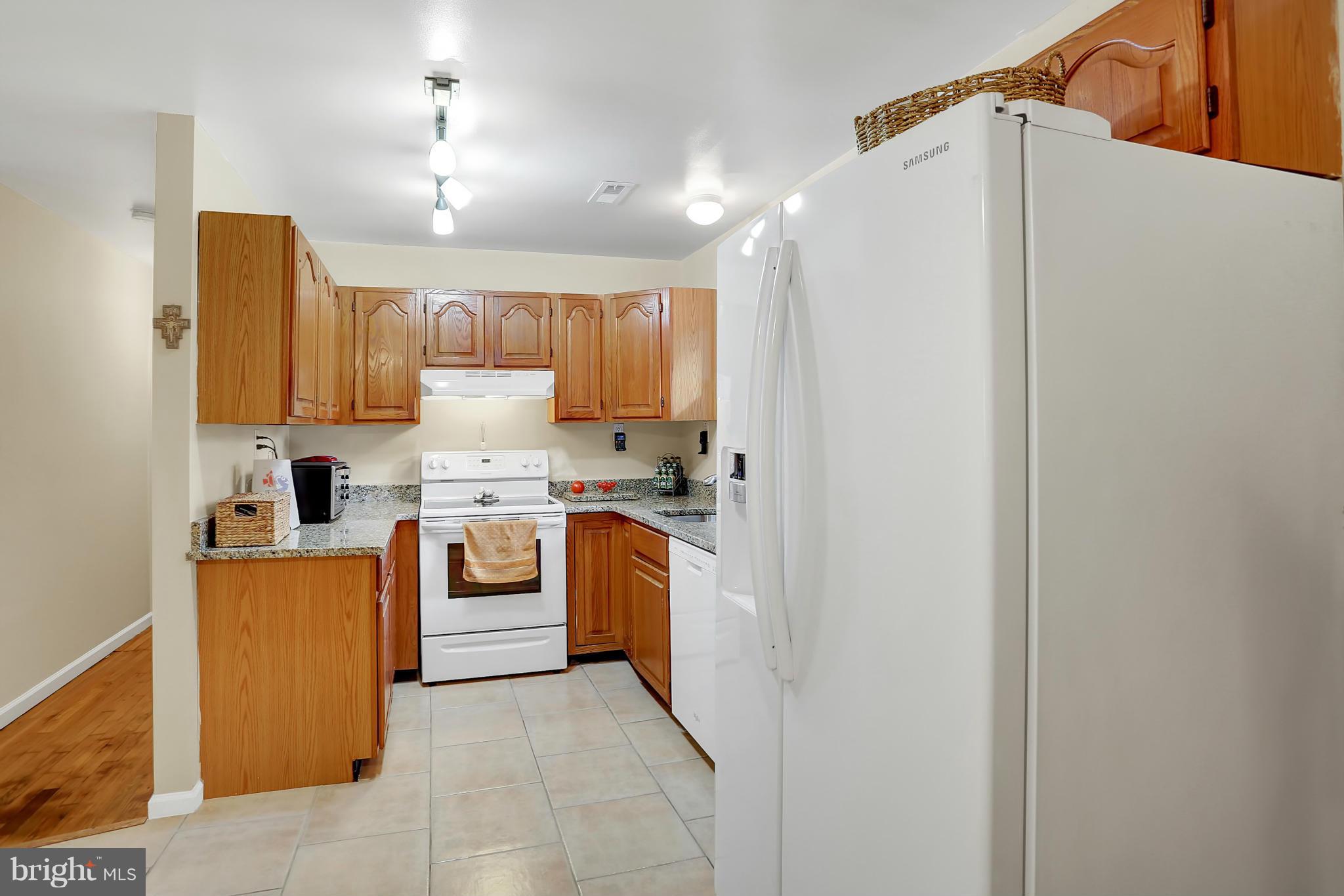 5860 Swamp Circle Road Deale, MD 20751 - Photo 10 of 25 Kitchen