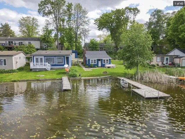 $1,900 | 2555 Melvin Road, Pinckney, MI 48169