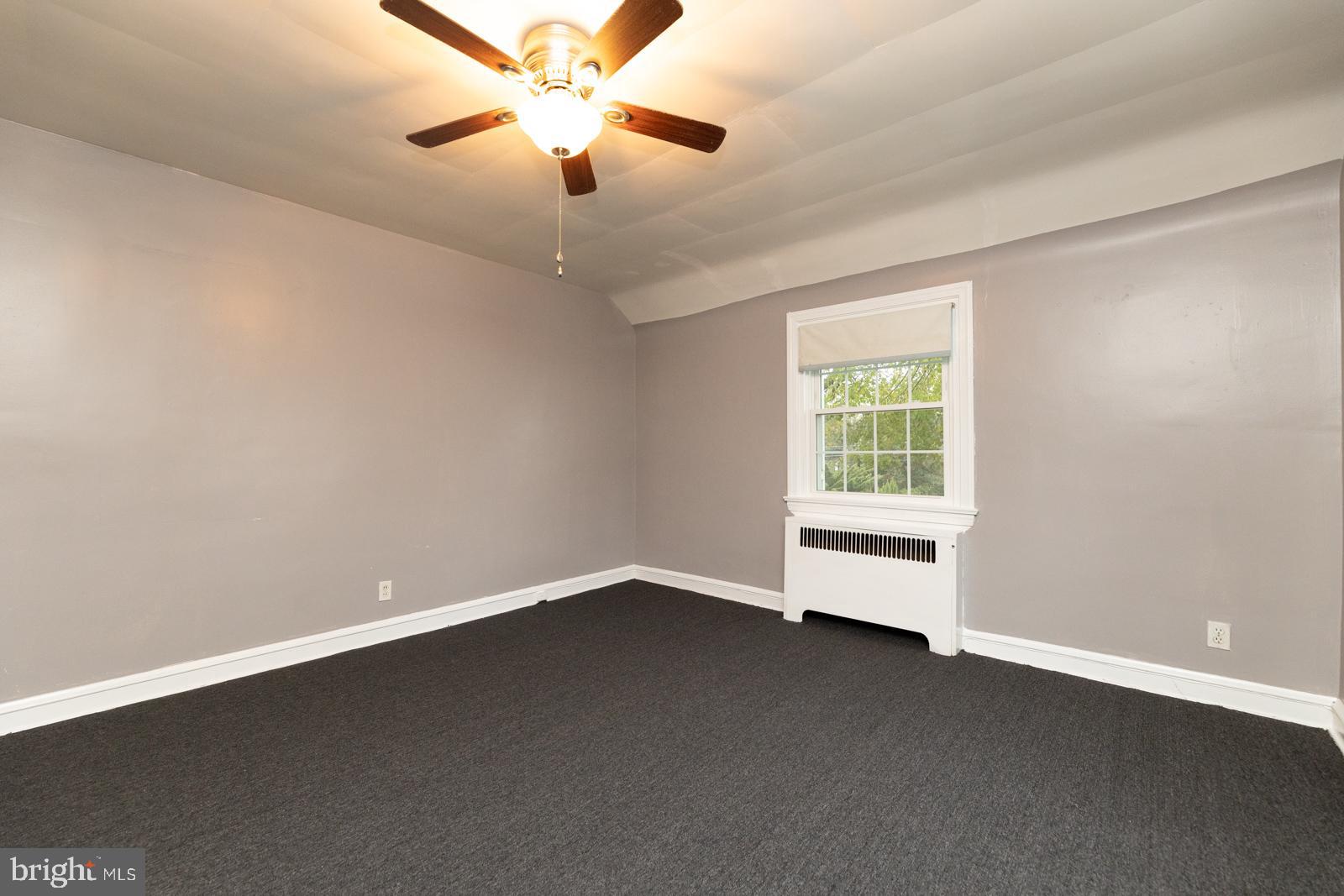637 Croyden Road Cheltenham, PA 19012 - Photo 24 of 48 an empty room with a window